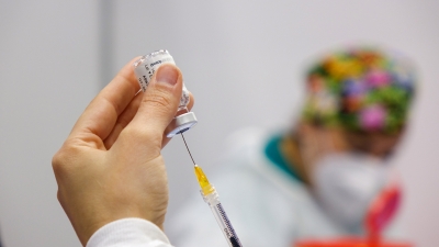 Campagna vaccinale anti-covid, via alla terza dose per i bambini nella fascia dai 5 agli 11 anni