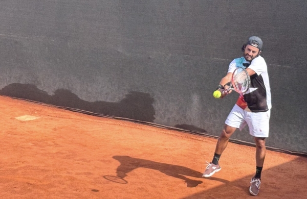 Campionati italiani di tennis di seconda categoria al TC Cagliari  Ingarao, Caparco, Gabrieli e Rocco in semifinale