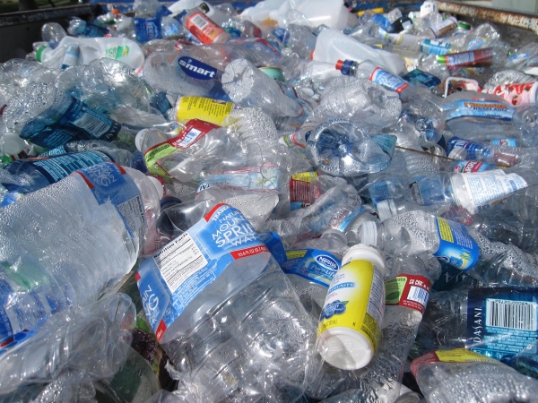 Plastica, possibili rallentamenti nella raccolta differenziata anche a Cagliar