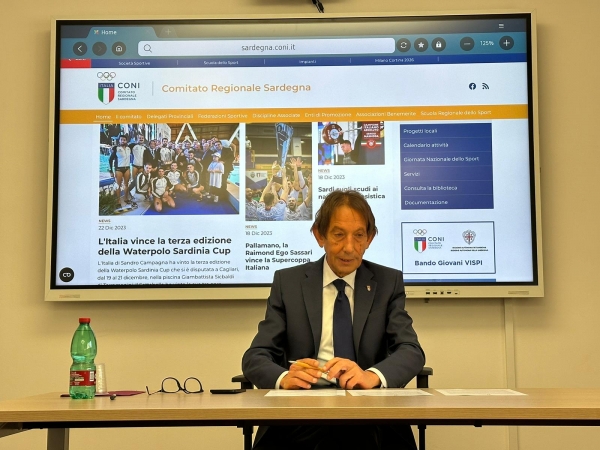 Cagliari, Bruno Perra nel corso della conferenza stampa di fine anno