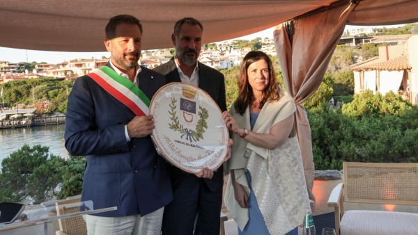 Intitolata al principe Karim Aga Khan, la celebre piazzetta di Porto Cervo