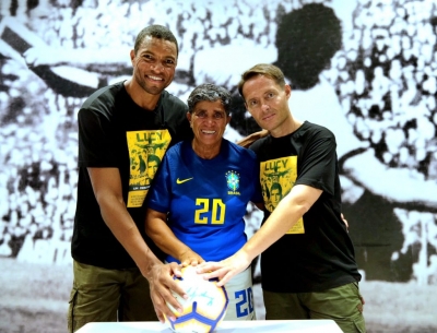 Nelson Dida, leggenda del calcio brasiliano, Lucy Alves e Francesco Pili: tris vincente