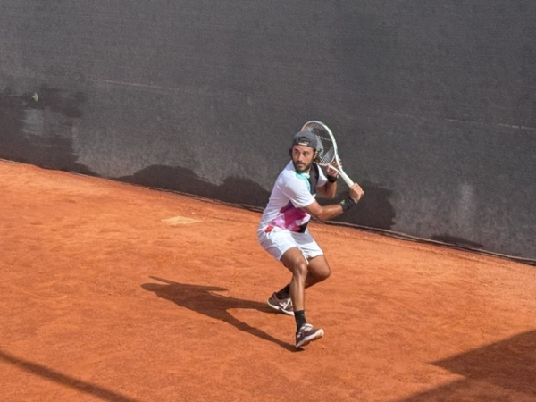 L&rsquo;azzurrino Tc Cagliari Lorenzo Rocco in finale ai campionati italiani di tennis contro il campione uscente Alessandro Ingarao