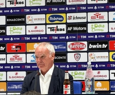 Conferenza stampa post Cagliari-Inter: il viso accigliato del tecnicoIl 
