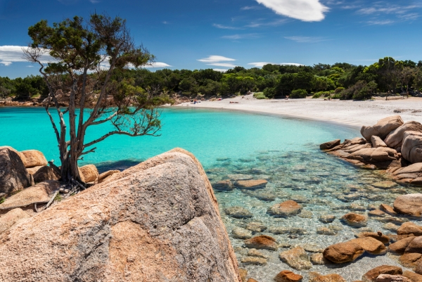 Luxury Real Estate, tra le 10 migliori location italiane dove investire c&#039;è anche la Sardegna con la Costa Smeralda