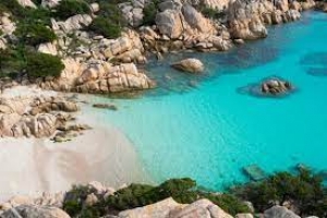 Turismo, la rivista statunitense Forbes mette la Sardegna al primo posto tra le mete consigliate per il 2024
