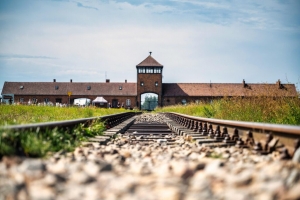 Progetto promemoria Auschwitz Sardegna 2026: gli studenti sardi in viaggio nei luoghi dell&rsquo;Olocausto