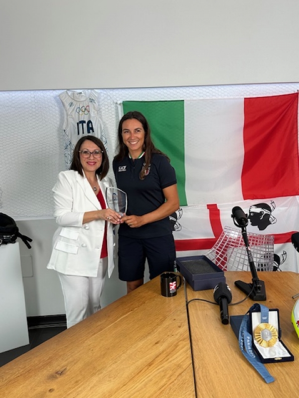 Marta Maggetti premiata dall&#039;assessora regionale Ilaria Portas