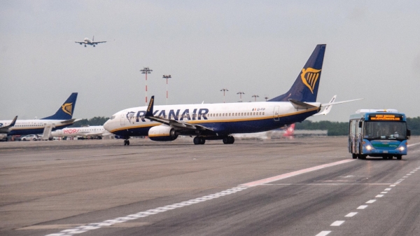 Pasqua, Adiconsum: 361 euro per un volo da Bologna ad Olbia, 325 da Verona a Cagliari