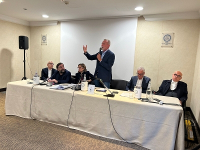 Aerei, Cappellacci (FI): "Basta ritardi e trattative al ribasso, unire le forze perch&eacute; Ue tradisce sue stesse norme"